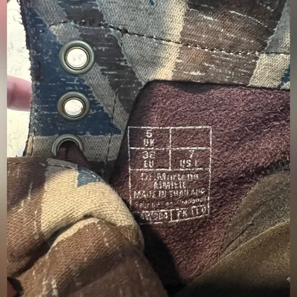 Dr. Martens Aimilie Size 7 - Picture 6 of 11